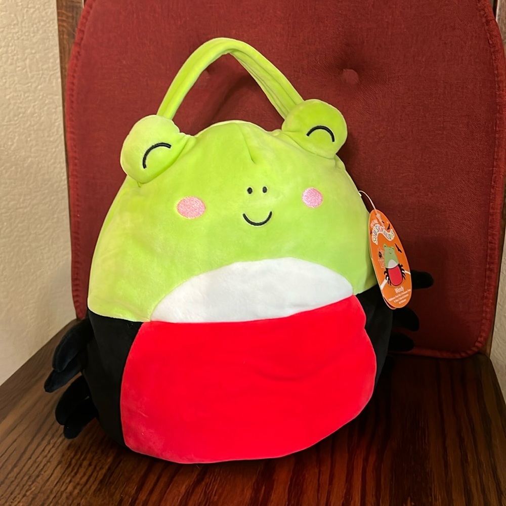 NWT Squishmallows “Wendy” halloween treat pail